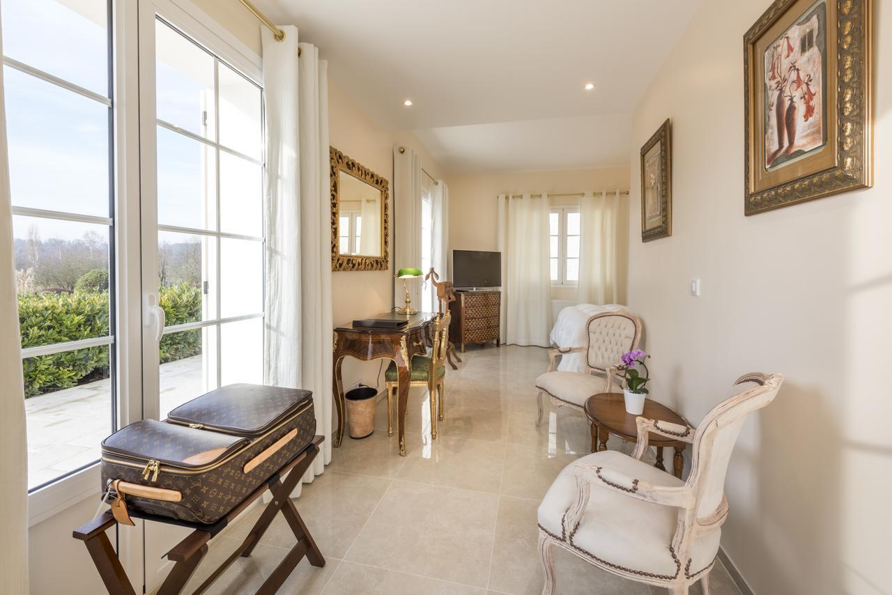 Domaine Du Bois Des Anges Bed & Breakfast Germigny-l'Eveque ภายนอก รูปภาพ