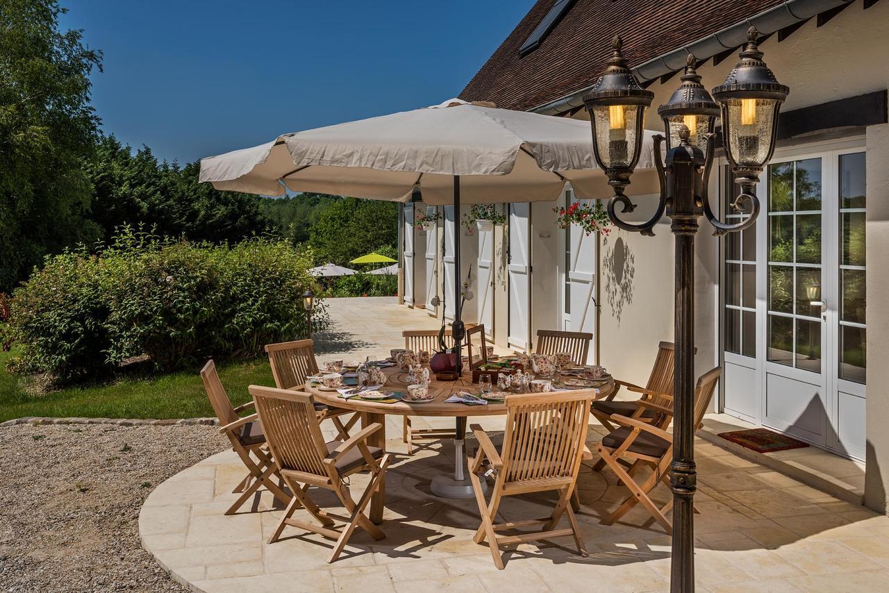Domaine Du Bois Des Anges Bed & Breakfast Germigny-l'Eveque ภายนอก รูปภาพ