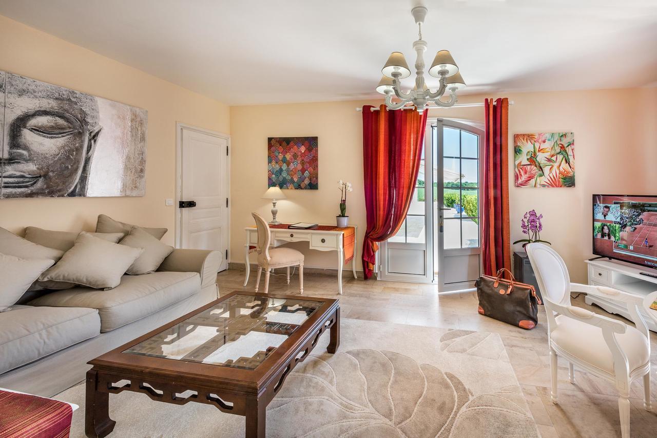 Domaine Du Bois Des Anges Bed & Breakfast Germigny-l'Eveque ภายนอก รูปภาพ