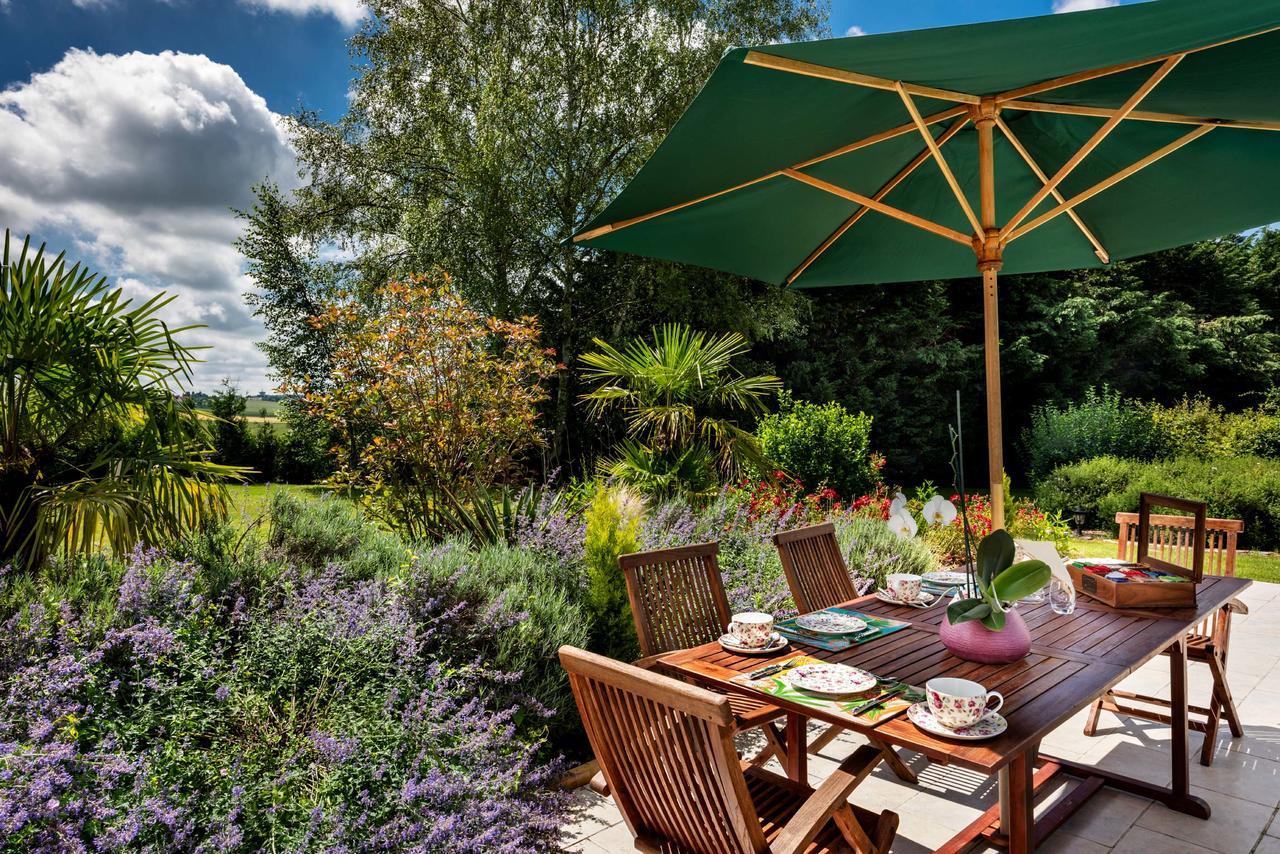 Domaine Du Bois Des Anges Bed & Breakfast Germigny-l'Eveque ภายนอก รูปภาพ